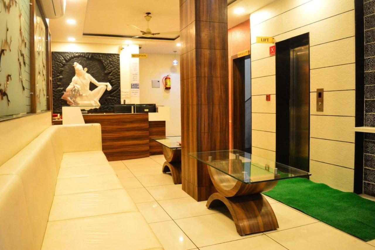 Hotel Satyug Ujjain Εξωτερικό φωτογραφία
