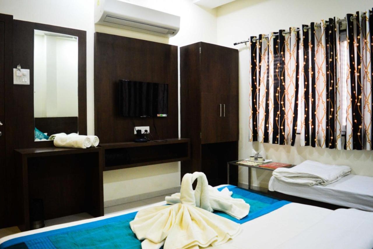 Hotel Satyug Ujjain Εξωτερικό φωτογραφία