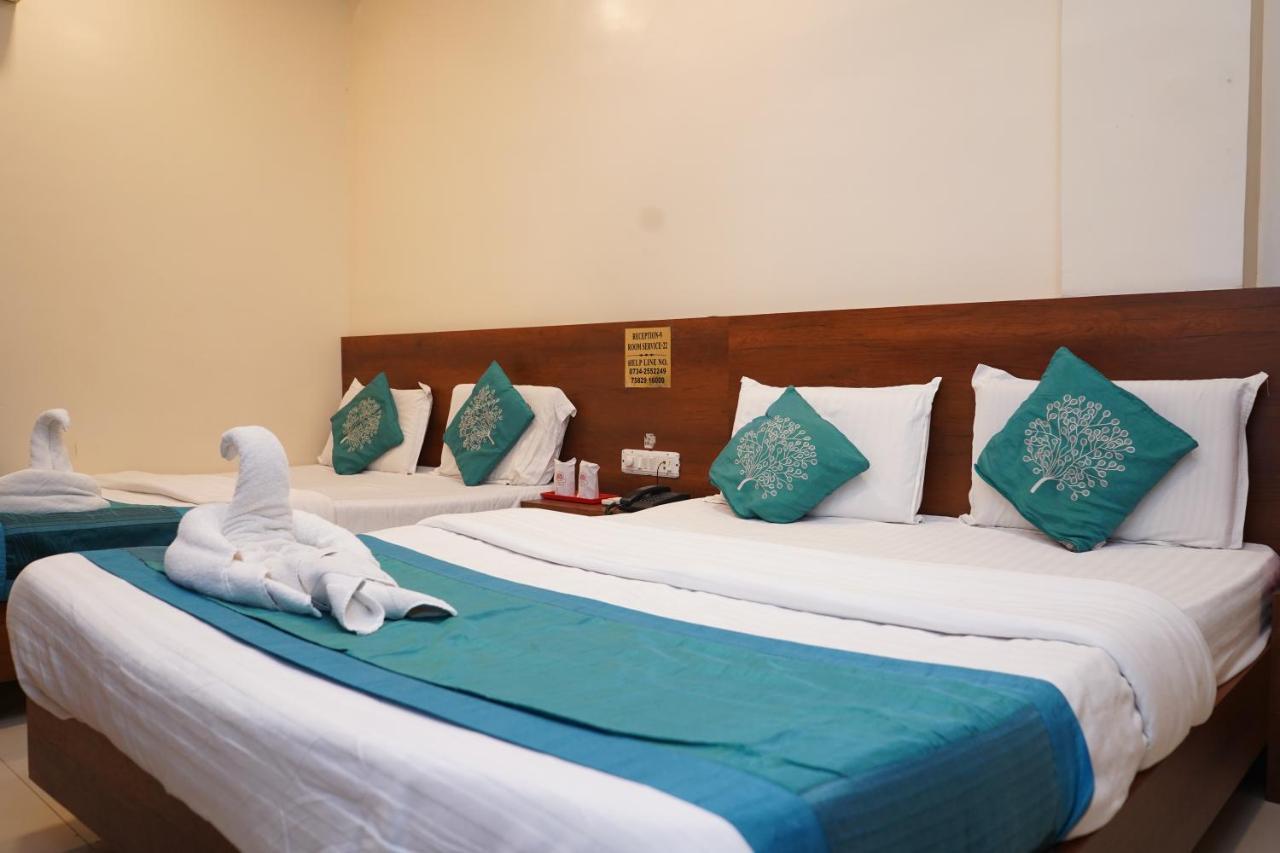 Hotel Satyug Ujjain Εξωτερικό φωτογραφία